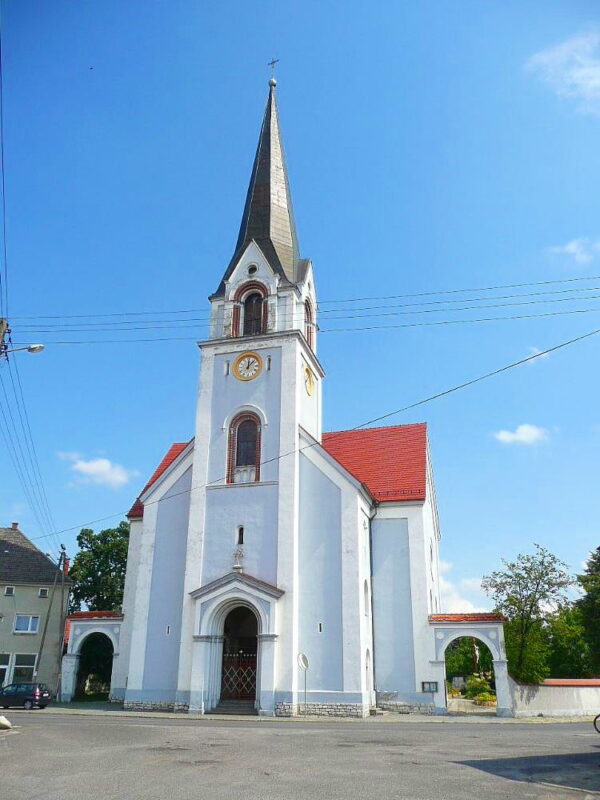 Kościół Nawiedzenia Najświętszej Maryi Panny w Łączniku
